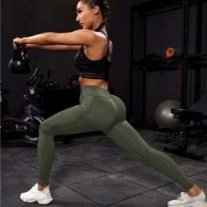 Leggins SculptForce Verde Militar – Fuerza y movimiento sin límites